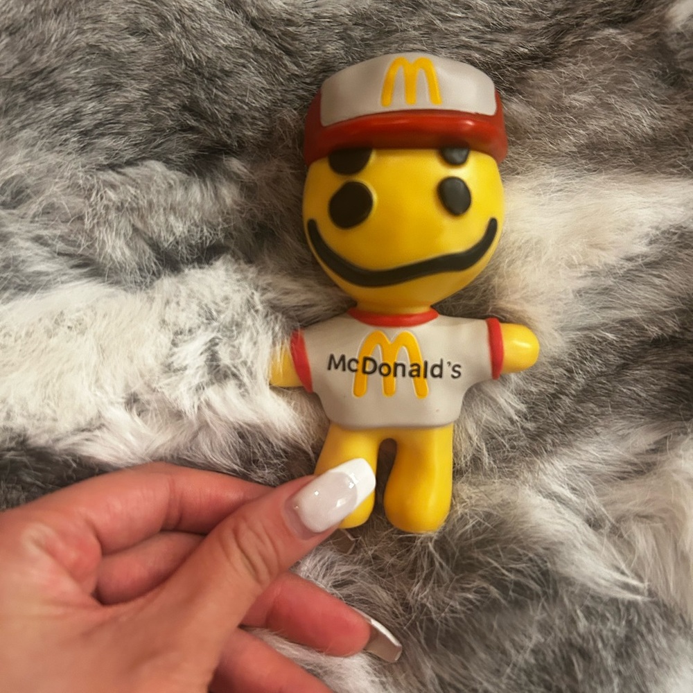 COPY - 2022 Travis Scott Cactus Plant Flea Market x McDonalds Cactus Buddy Figu…
